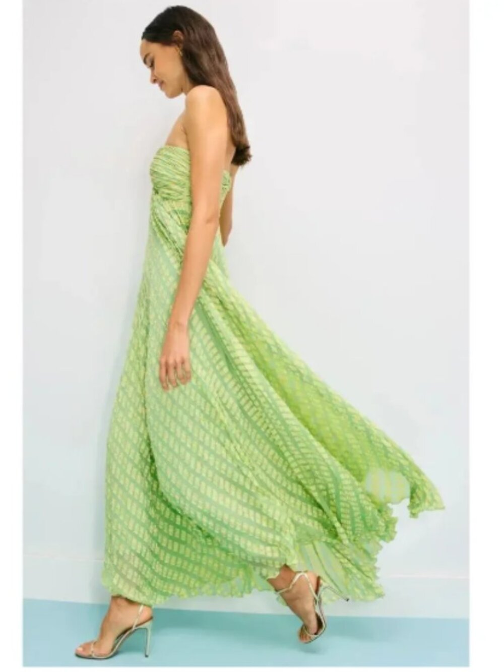 Alexis Elea Dress Gown Green Abstract Verde Textured Tiered Flowy - Picture 2 of 12